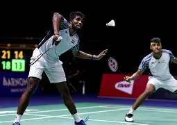 包含印度羽毛球队完胜中国羽毛球队，斯里坎特关键制胜的词条