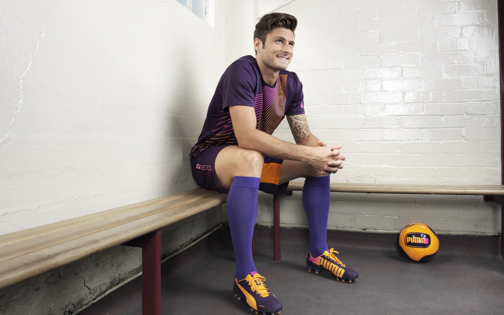 布鲁诺的关键一击，日本队惊天翻盘哥斯达黎加，亚洲足球的新篇章